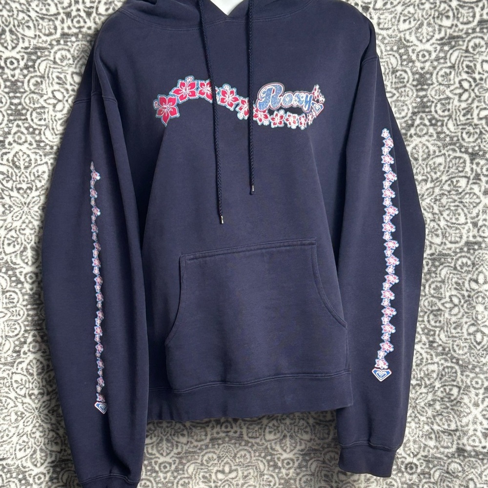 Sold! Vintage Roxy Hoodie Women’s Large. Hawaiian flower Y2K grunge surfer Girl